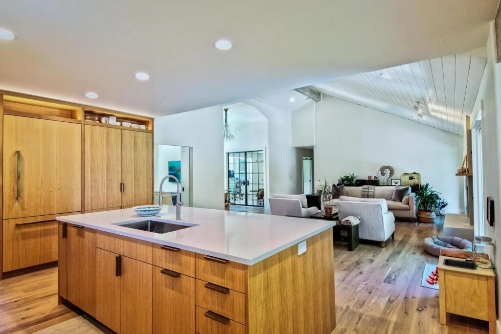 Silver Springs island in the kitchen