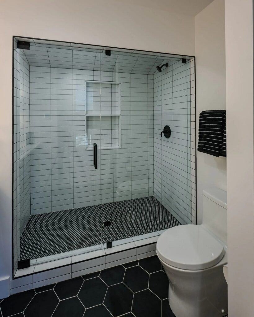 Silver Springs 2023 glass doors on standup shower