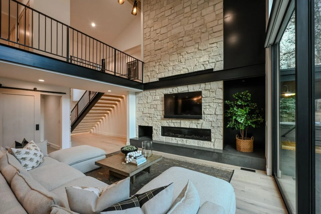 Silver Springs 2023 large living room and balcony above