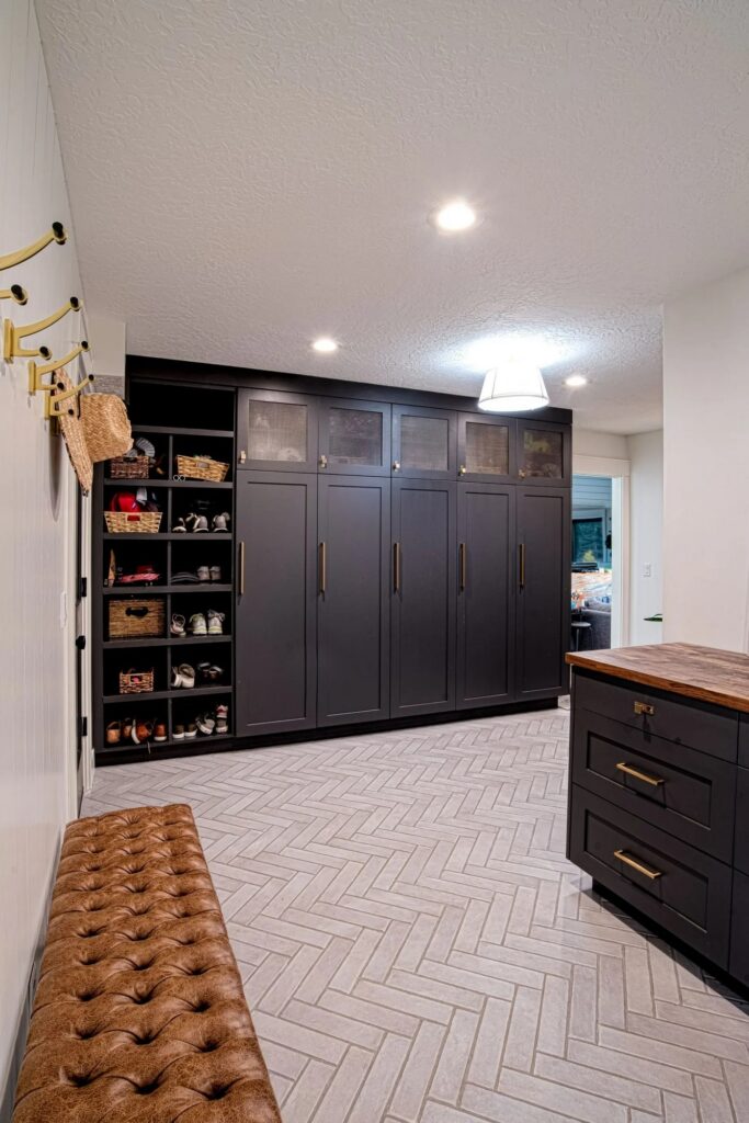 Northshore utility room