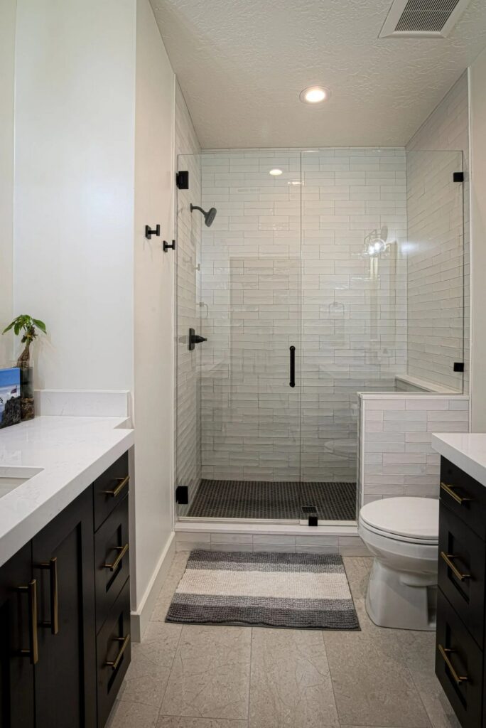 Northshore shower