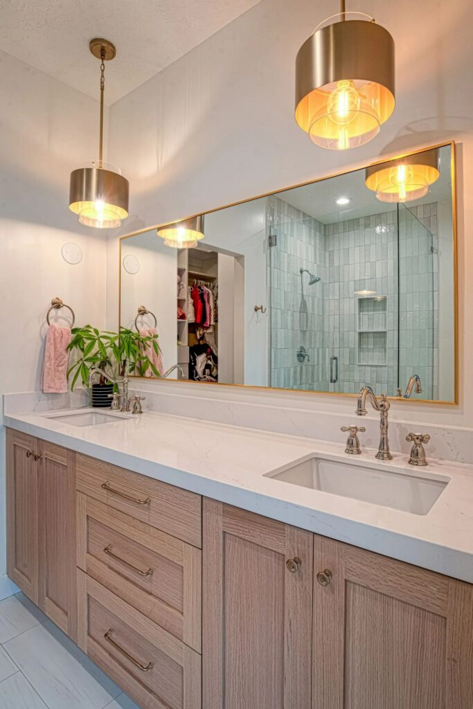 Northshore large bathroom countertop