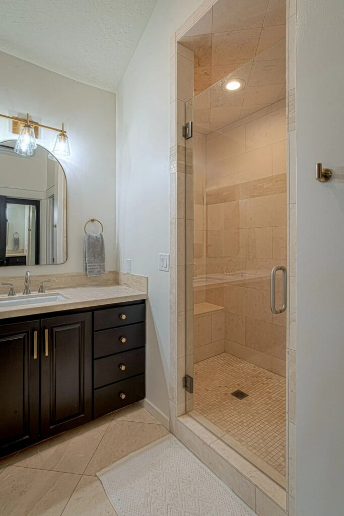 Northshore guest bathroom
