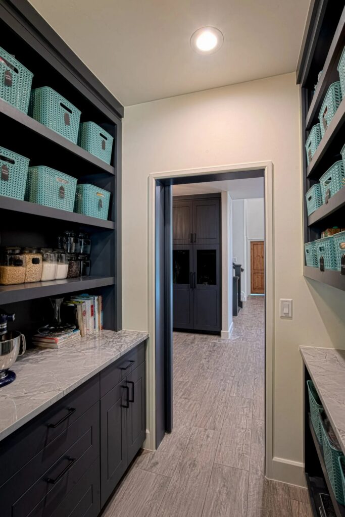 Park Meadows laundry room looking out