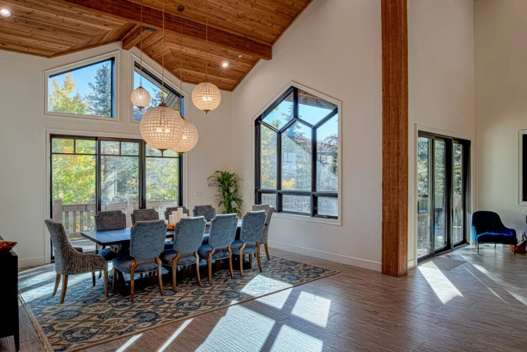 Park Meadows dining area